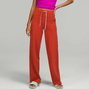 Lululemon Throwback Still Pant – Red Rock Size 6 Nulu